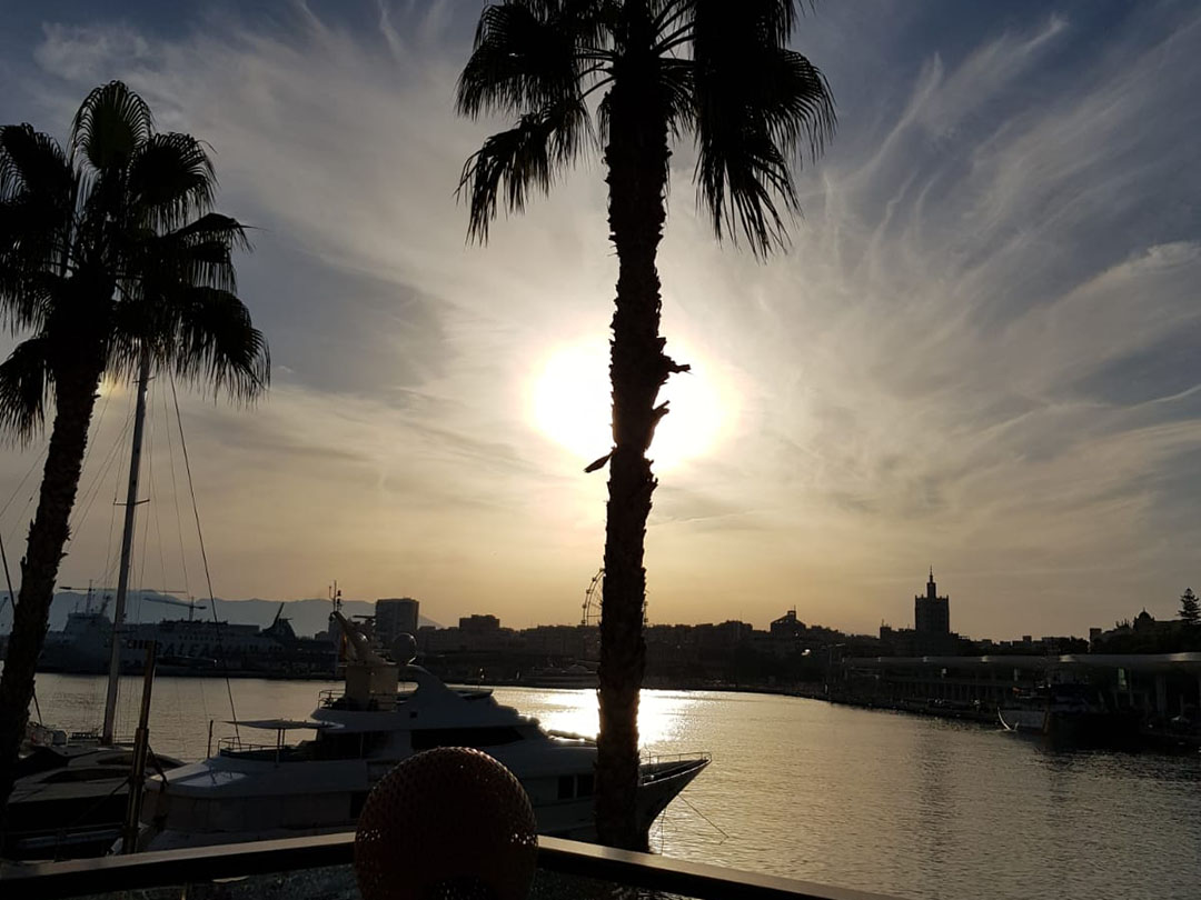 Malaga haven zonsondergang