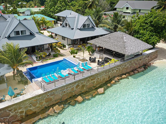 Le Nautique waterfront Hotel La Digue Seychellen